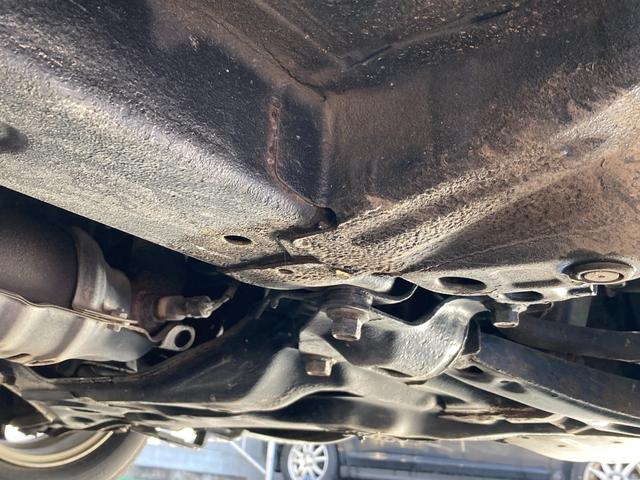 フリードスパイク Ｇ　ジャストセレクション　禁煙車両ルームクリーニング除菌済　リヤヒーター　ヒーテッドドアミラー　ＳＤナビ【ＤＶＤ視聴可】両側スライドドア　ＨＩＤヘッドライト　キーレスエントリー　エンジンスターター　プライバシーガラス　１５ＡＷ（52枚目）