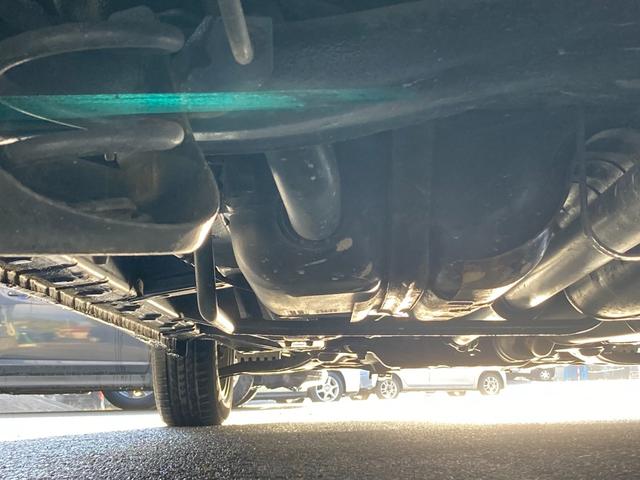 フリードスパイク Ｇ　ジャストセレクション　禁煙車両ルームクリーニング除菌済　リヤヒーター　ヒーテッドドアミラー　ＳＤナビ【ＤＶＤ視聴可】両側スライドドア　ＨＩＤヘッドライト　キーレスエントリー　エンジンスターター　プライバシーガラス　１５ＡＷ（58枚目）