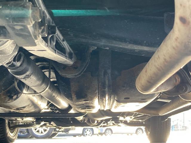 フリードスパイク Ｇ　ジャストセレクション　禁煙車両ルームクリーニング除菌済　リヤヒーター　ヒーテッドドアミラー　ＳＤナビ【ＤＶＤ視聴可】両側スライドドア　ＨＩＤヘッドライト　キーレスエントリー　エンジンスターター　プライバシーガラス　１５ＡＷ（59枚目）