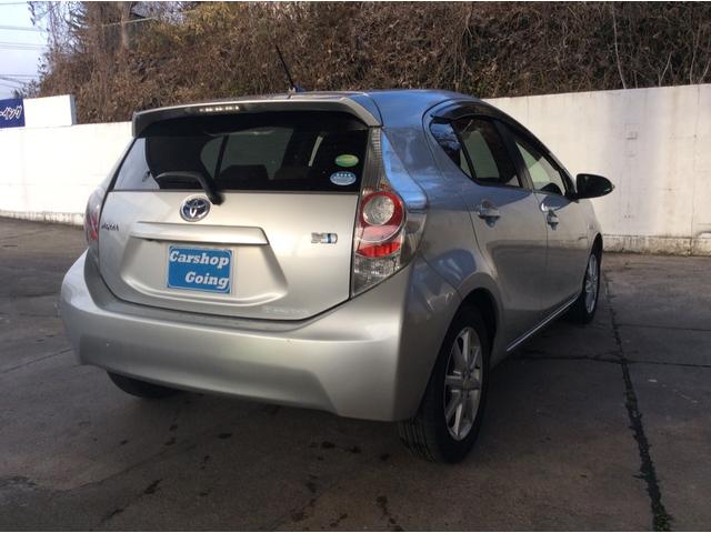 アクア Ｓ　純正ＳＤナビ　スマートキー　オートエアコン　Ｂｌｕｅｔｏｏｔｈ　ＣＤ　ＤＶＤ再生　地デジ（8枚目）