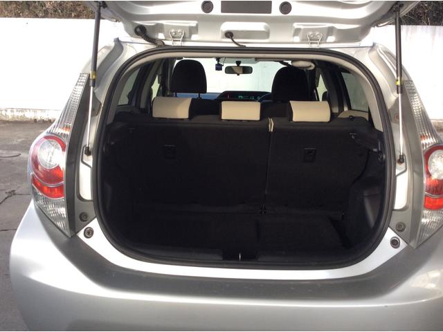 アクア Ｓ　純正ＳＤナビ　スマートキー　オートエアコン　Ｂｌｕｅｔｏｏｔｈ　ＣＤ　ＤＶＤ再生　地デジ（32枚目）