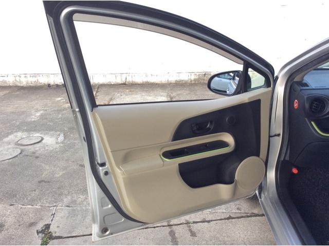 アクア Ｓ　純正ＳＤナビ　スマートキー　オートエアコン　Ｂｌｕｅｔｏｏｔｈ　ＣＤ　ＤＶＤ再生　地デジ（40枚目）