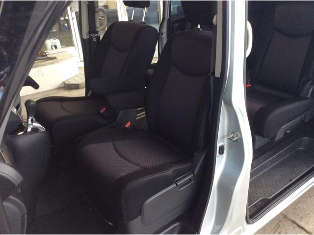 セレナ ハイウェイスター　フリップダウン」モニターＥＴＣ　バックカメラ　ナビ　ＴＶ　オートクルーズコントロール　両側電動スライド　スマートキー　アイドリングストップ　電動格納ミラー　３列シート　純正ＡＷ　ＣＤ　ＤＶＤ再生（24枚目）