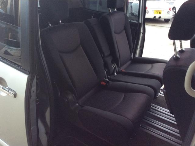 セレナ ハイウェイスター　フリップダウン」モニターＥＴＣ　バックカメラ　ナビ　ＴＶ　オートクルーズコントロール　両側電動スライド　スマートキー　アイドリングストップ　電動格納ミラー　３列シート　純正ＡＷ　ＣＤ　ＤＶＤ再生（25枚目）