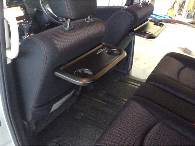 セレナ ハイウェイスター　フリップダウン」モニターＥＴＣ　バックカメラ　ナビ　ＴＶ　オートクルーズコントロール　両側電動スライド　スマートキー　アイドリングストップ　電動格納ミラー　３列シート　純正ＡＷ　ＣＤ　ＤＶＤ再生（29枚目）