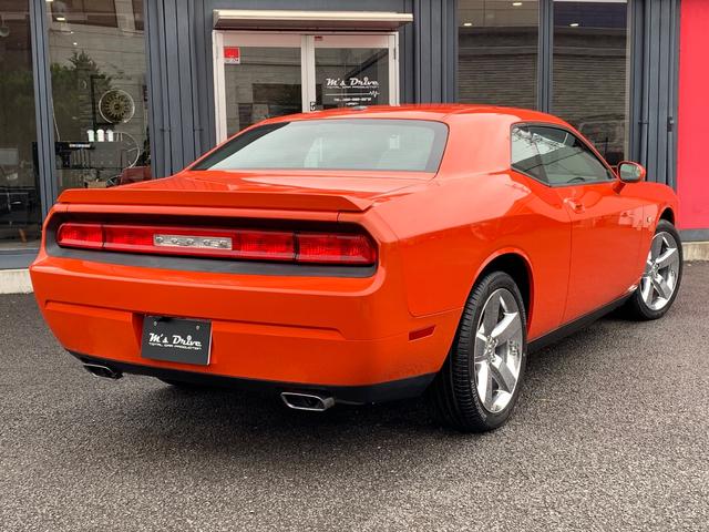 ダッジ・チャレンジャー Ｒ／Ｔ　５．７ＨＥＭＩ／ブルーフレーム新車並行／ＣＡＲＦＡＸ走行証明付／ブラックレザー／パワーシート／シートヒーター／ＥＴＣ／クルーズコントロール／前後ドラレコ付デジタルインナーミラー（8枚目）