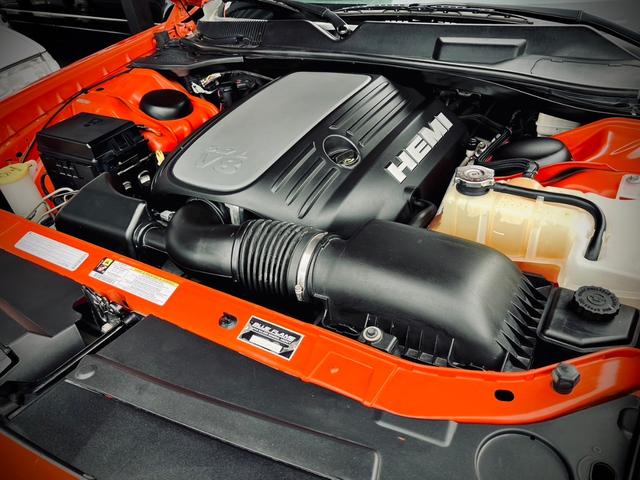 ダッジ・チャレンジャー Ｒ／Ｔ　５．７ＨＥＭＩ／ブルーフレーム新車並行／ＣＡＲＦＡＸ走行証明付／ブラックレザー／パワーシート／シートヒーター／ＥＴＣ／クルーズコントロール／前後ドラレコ付デジタルインナーミラー（25枚目）