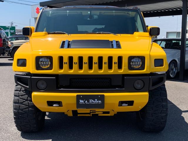 ハマーＨ２ ラグジュアリーパッケージ　新車並行／ＭＫＷ２０インチ／ＮＩＴＴＯマッドタイヤ／ワンオフ４本出しマフラー／新品ＬＥＤヘッドライト／ＨＤＤナビＴＶ／バックカメラ（4枚目）