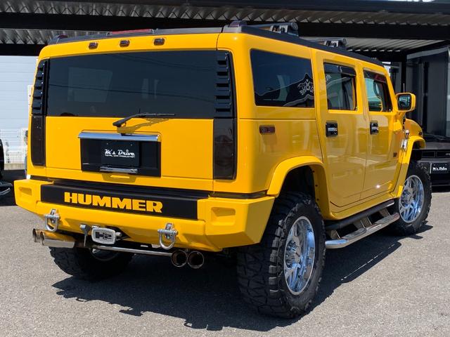 ハマーＨ２ ラグジュアリーパッケージ　新車並行／ＭＫＷ２０インチ／ＮＩＴＴＯマッドタイヤ／ワンオフ４本出しマフラー／新品ＬＥＤヘッドライト／ＨＤＤナビＴＶ／バックカメラ（9枚目）