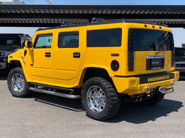ハマーＨ２ ラグジュアリーパッケージ　新車並行／ＭＫＷ２０インチ／ＮＩＴＴＯマッドタイヤ／ワンオフ４本出しマフラー／新品ＬＥＤヘッドライト／ＨＤＤナビＴＶ／バックカメラ（12枚目）