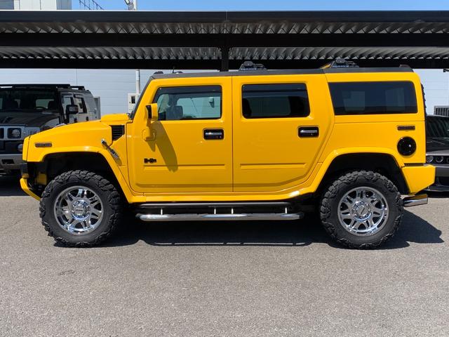 ハマーＨ２ ラグジュアリーパッケージ　新車並行／ＭＫＷ２０インチ／ＮＩＴＴＯマッドタイヤ／ワンオフ４本出しマフラー／新品ＬＥＤヘッドライト／ＨＤＤナビＴＶ／バックカメラ（13枚目）