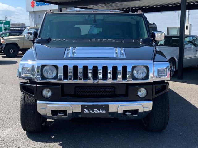 ハマーＨ２ 　新車並行／ＬＥＸＡＮＩ２６インチ／ＣＲＯＳＳ４本出マフラー／本革シート／サンルーフ／実走行／ナビＴＶ／バックカメラ／前後ドラレコ／スモークテール／外装マッチペイント済（3枚目）