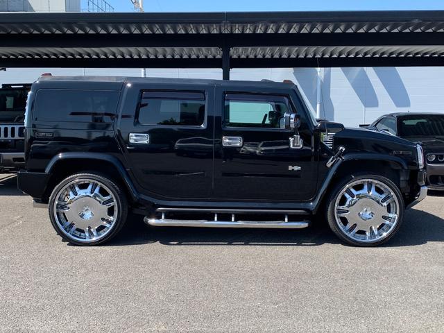 ハマーＨ２ 　新車並行／ＬＥＸＡＮＩ２６インチ／ＣＲＯＳＳ４本出マフラー／本革シート／サンルーフ／実走行／ナビＴＶ／バックカメラ／前後ドラレコ／スモークテール／外装マッチペイント済（6枚目）