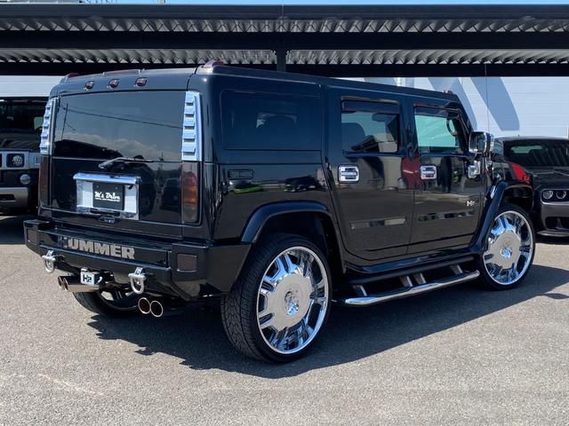 ハマーＨ２ 　新車並行／ＬＥＸＡＮＩ２６インチ／ＣＲＯＳＳ４本出マフラー／本革シート／サンルーフ／実走行／ナビＴＶ／バックカメラ／前後ドラレコ／スモークテール／外装マッチペイント済（7枚目）