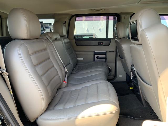 ハマーＨ２ 　新車並行／ＬＥＸＡＮＩ２６インチ／ＣＲＯＳＳ４本出マフラー／本革シート／サンルーフ／実走行／ナビＴＶ／バックカメラ／前後ドラレコ／スモークテール／外装マッチペイント済（23枚目）