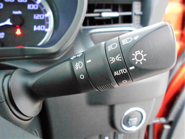 ステラ カスタムＲスマートアシスト　４ＷＤ　フルセグナビ　フルセグナビ　バックカメラ　Ｂｌｕｅｔｏｏｔｈ　プッシュスタート　運転席シートヒーター　オートエアコン　オートライト　ＥＴＣ　衝突被害軽減システム　アイドリングストップ　横滑り防止機能（14枚目）