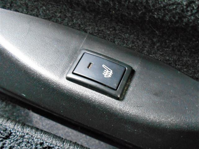 シートヒーター機能付きなので寒い冬など特に便利です！女性には嬉しいですね♪