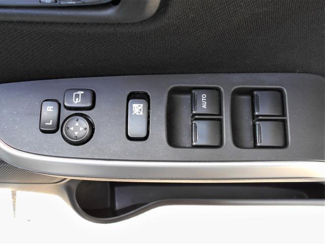 電動格納ミラースイッチ、パワーウインドウスイッチ