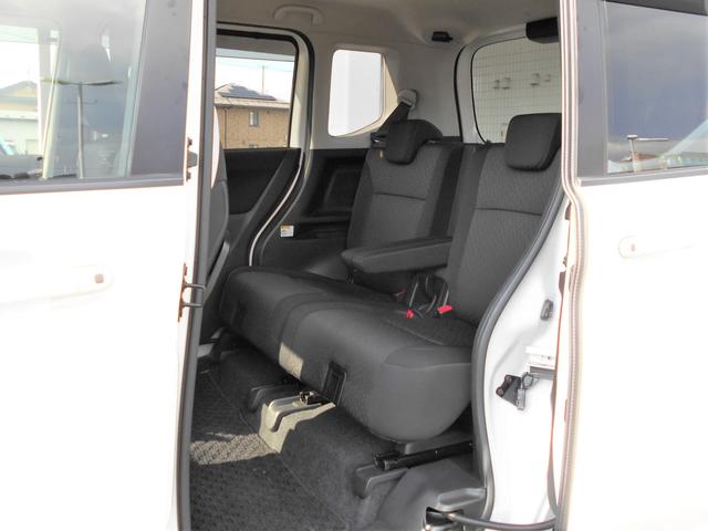 天井が高く広々空間です