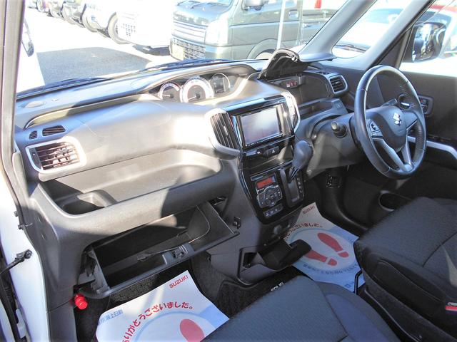 収納スペースもたくさんありますので小物の整理などにもとっても役立ちますね♪