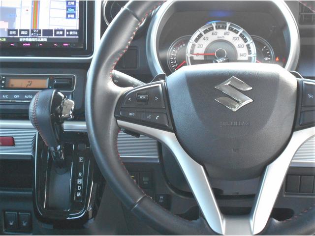 スペーシアカスタム カスタム　ＨＹＢＲＩＤ　ＸＳターボ　４ＷＤ　８インチナビ　バックカメラ　両側電動スライドドア　プッシュスタート　両席シートヒーター　オートエアコン　オートライト　ＥＴＣ　前方ドライブレコーダー　衝突被害軽減システム　アイドリングストップ　横滑り防止機能（12枚目）