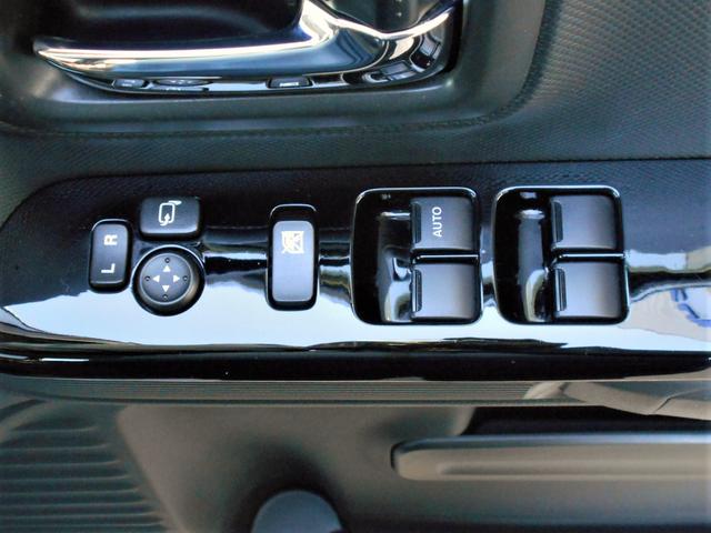 スペーシアカスタム カスタム　ＨＹＢＲＩＤ　ＸＳターボ　４ＷＤ　８インチナビ　バックカメラ　両側電動スライドドア　プッシュスタート　両席シートヒーター　オートエアコン　オートライト　ＥＴＣ　前方ドライブレコーダー　衝突被害軽減システム　アイドリングストップ　横滑り防止機能（21枚目）