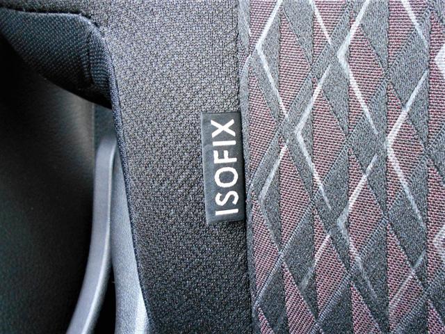 【ＩＳＯＦＩＸ】対応なのでチャイルドシートの取り付けも便利です。
