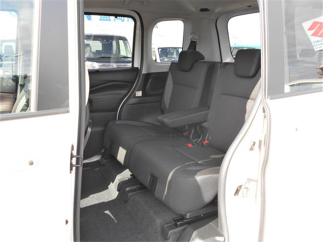 天井が高く広々空間です