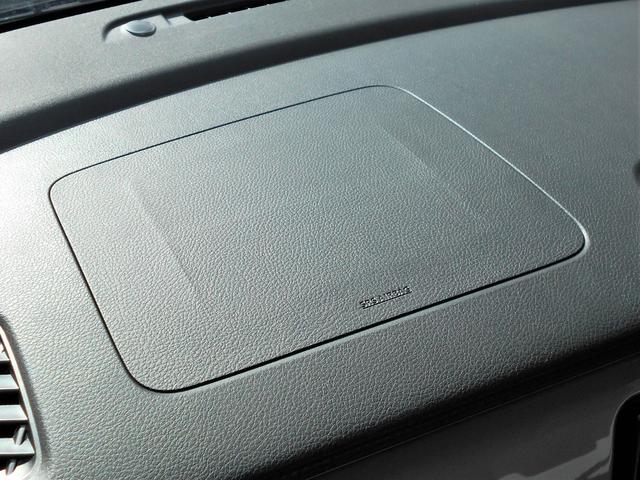 ワゴンＲスマイル ＨＹＢＲＩＤ　Ｘ　４ＷＤ　全方位カメラ　純正９インチナビ　スズキコネクト対応通信機装着車　両側電動スライドドア　プッシュスタート　両席シートヒーター　オートエアコン　オートライト　衝突被害軽減システム　アイドリングストップ　横滑り防止機能　盗難防止システム（26枚目）