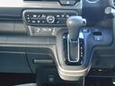 Ｌ・ホンダセンシング　４ＷＤ　純正ナビ　バックカメラ　ＥＴＣ　バックカメラ　Ｂｌｕｅｔｏｏｔｈ　プッシュスタート　両席シートヒーター　オートエアコン　オートライト　ＥＴＣ　前後ドライブレコーダー　衝突被害軽減システム　横滑り防止機能（12枚目）