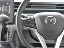ステアリングには様々なスイッチが付いておりますので運転しながらの操作も楽ちんです♪