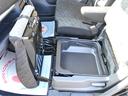 助手席のシート下にも収納スペースがございますのでとっても便利ですね♪