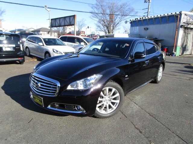 シーマ ハイブリッド ハイブリッド車 サンルーフ ワンオーナ ユーザー買取 純正ナビフルセグTV Bカメラ クルコン ビルトETC Bluetooth シートヒーター オートライト BOSEサウンド スマートキー キセノン(2枚目)