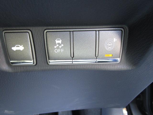 シーマ ハイブリッド ハイブリッド車 サンルーフ ワンオーナ ユーザー買取 純正ナビフルセグTV Bカメラ クルコン ビルトETC Bluetooth シートヒーター オートライト BOSEサウンド スマートキー キセノン(19枚目)