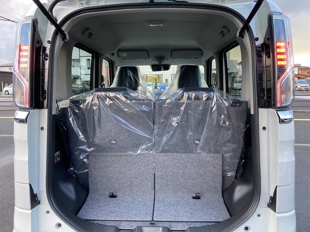 ハイブリッドGS 4WD 届出済未使用車 プッシュスタート アイドリングストップ コーナーセンサー 助手席側電動スライドドア 運転席&助手席シートヒーター(10枚目)