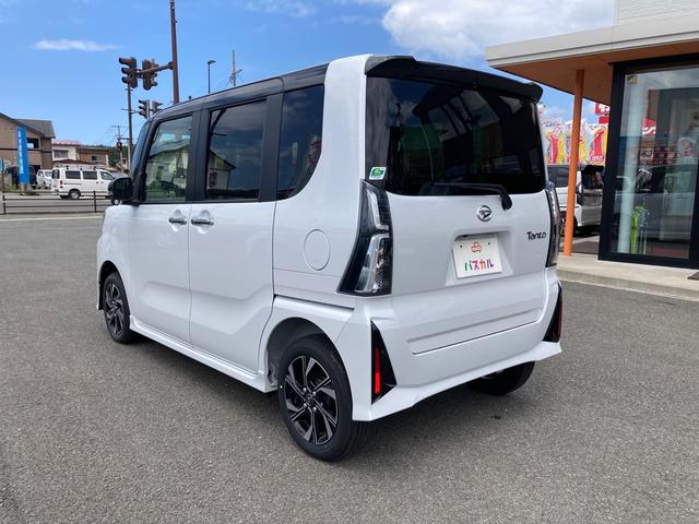 カスタムX 4WD 届出済未使用車 両側電動スライドドア 運転席・助手席シートヒーター 衝突被害軽減装置 横滑り防止装置 コーナーセンサー アイドリングストップ(3枚目)