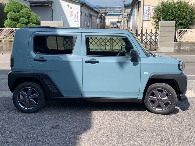 タフト Ｇターボ　ダーククロムベンチャー　届出済未使用車　スマートアシスト　４ＷＤ　バックカメラ　ＨＤＭＩ端子　ＵＳＢ端子　シートヒーター　ＬＥＤヘッドライト・フォグランプ　プッシュスタート　純正ホイール（5枚目）