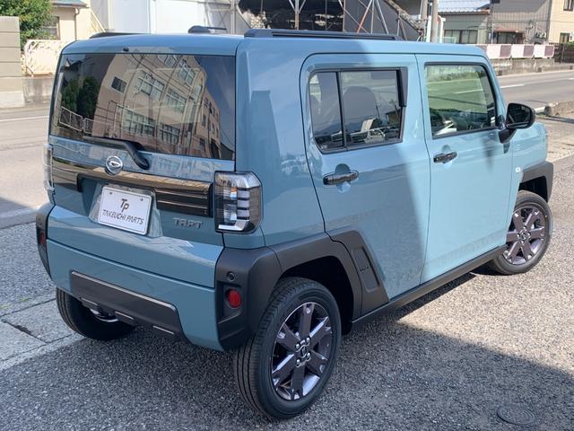 タフト Ｇターボ　ダーククロムベンチャー　届出済未使用車　スマートアシスト　４ＷＤ　バックカメラ　ＨＤＭＩ端子　ＵＳＢ端子　シートヒーター　ＬＥＤヘッドライト・フォグランプ　プッシュスタート　純正ホイール（6枚目）