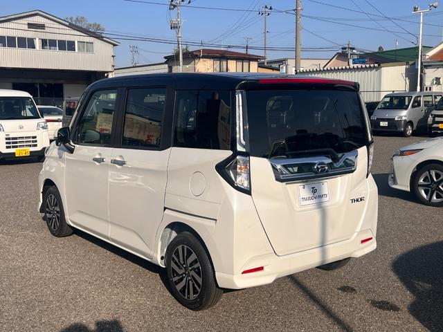 トール カスタムＧ　未使用車　４ＷＤ　９インチスマホ連携ディスプレイオーディオ　スマートアシスト　コンフォータブルパック　パノラマモニターパック　寒冷地仕様　両側パワスラ　本革ステアリング　シートヒーター（6枚目）