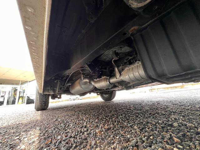 ハイエースワゴン ＧＬ　ＷエアＢ　衝突安全ボディ　Ａライト　４ＷＤ車　ダブルエアコン　キーレスエントリー　１００Ｖ　横滑り防止　ＡＢＳ　パワステ　ドライブレコーダー　オートマチックハイビーム　セキュリティー　定期点検記録簿（38枚目）