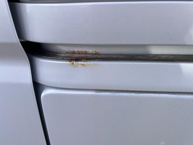 ハイエースワゴン ＧＬ　ＷエアＢ　衝突安全ボディ　Ａライト　４ＷＤ車　ダブルエアコン　キーレスエントリー　１００Ｖ　横滑り防止　ＡＢＳ　パワステ　ドライブレコーダー　オートマチックハイビーム　セキュリティー　定期点検記録簿（42枚目）