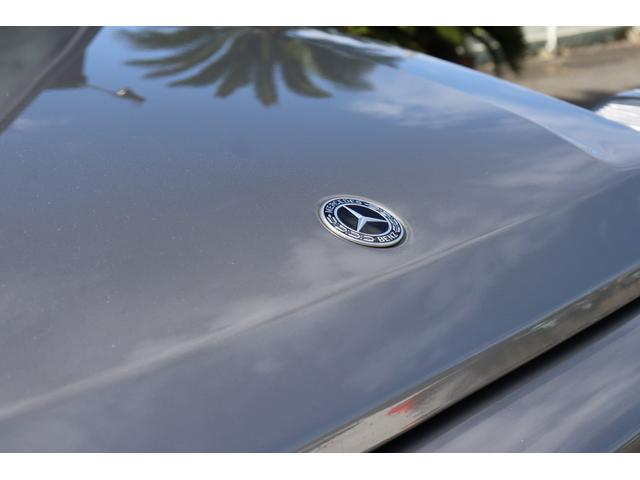 Ｇクラス Ｇ４００ｄ　ＡＭＧライン　Ｇマヌファクトゥーアプログラム　ＡＭＧラインパッケージ　ラグジュアリーパッケージ　１オーナー車　左ハンドル　チタニウムグレーインテリア　純正ドライブレコーダー　ラッピング　ホイールカスタムペイント施工（12枚目）