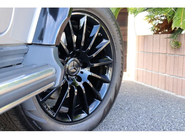 Ｇクラス Ｇ４００ｄ　ＡＭＧライン　Ｇマヌファクトゥーアプログラム　ＡＭＧラインパッケージ　ラグジュアリーパッケージ　１オーナー車　左ハンドル　チタニウムグレーインテリア　純正ドライブレコーダー　ラッピング　ホイールカスタムペイント施工（18枚目）