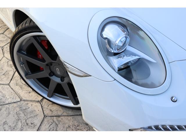９１１ ９１１カレラＳ　スポーツクロノＰＫＧ／スポーツステアリング／サンルーフ正規Ｄ車／左Ｈ／レッドレザーインテリア／Ｐｏｗｅｒ　Ｃｒａｆｔ可変バルブマフラー／ＡＤＶ１　２１インチアルミホイール／（4枚目）