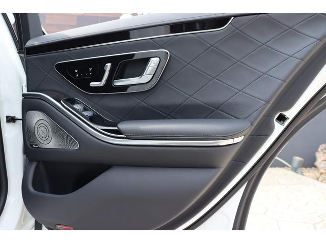 Ｓクラス Ｓ５００　４マチック　ＡＭＧライン　ＡＲヘッドアップディスプレイ／３Ｄコックピットディスプレイ／レザーエクスクルーシブＰＫＧ／ベーシックＰＫＧ／リアコンフォートＰＫＧ／パノラマサンルーフ／パフュームアトマイザー／メルセデス保証プラス加入（44枚目）