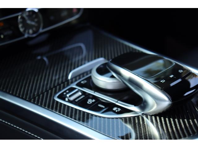Ｇクラス Ｇ６３　２０ｔｈＡｎｎｉｖｅｒｓａｒｙ／国内１００台限定特別仕様車／左ハンドル／ナイトＰＫＧ／スライディングルーフ／Ｂｕｒｍｅｓｔｅｒサウンド／ＢＲＡＢＵＳマフラー／Ｈｙｐｅｒ　ｆｏｒｇｅｄ２４インチアルミ／（42枚目）