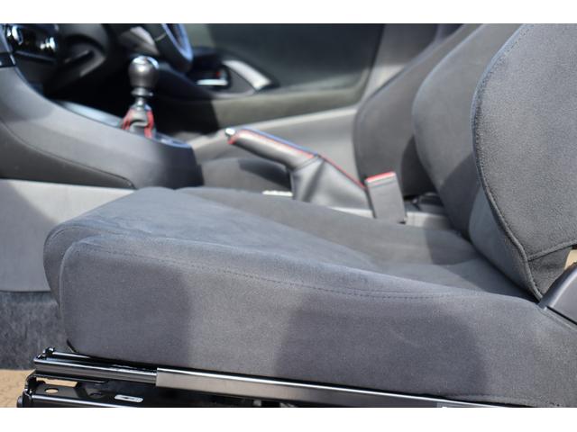 ＧＲヤリス ＲＺ　ハイパフォーマンス　ファースト　エディション　ＧＲエアロキット　ＲＥＣＡＲＯ２脚　ＦＵＪＩＳＵＢＯマフラー　ＶｏｌｋＲａｃｉｎｇ１８インチアルミ　ＪＢＬサウンド　ＢＬＩＴＺエアクリーナー　ＢＬＩＴＺスロコン　純正ＯＰマーブル柄カーボンルーフ（47枚目）