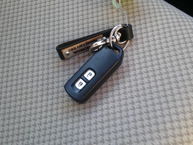 N-ONE G・Lパッケージ 新品タイヤ&新品バッテリー付 保証3年 車検2年 修復履歴無し バックカメラ ETC スマートキー タイミングチェーン(19枚目)