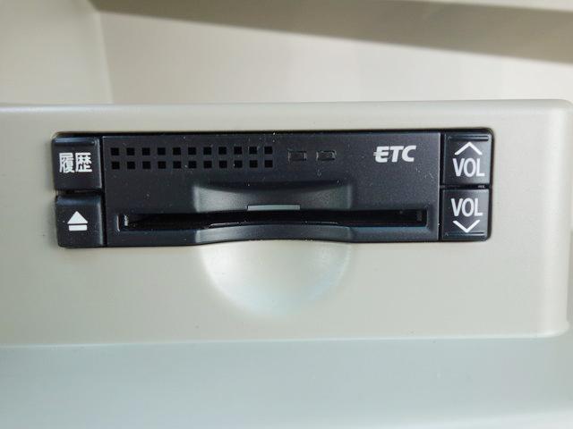 アエラス 7人 4WD 両側電動スライドドア 本革ステア HDDナビ DVD フルセグTV オートクルーズ HID ETC タイミングチェーン(33枚目)