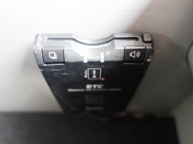 AS 4WD 両側パワースライドドア HDDナビ バックカメラ フルセグTV CD/DVD再生 AM/FM SD フリップダウンモニター ETC ステアリングスイッチ ローダウン ドアバイザー キーレスエントリー(43枚目)